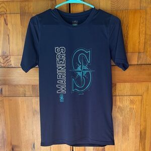 Seattle Mariners Navy Blue T-Shirt.   Size boys 14/16 Large.